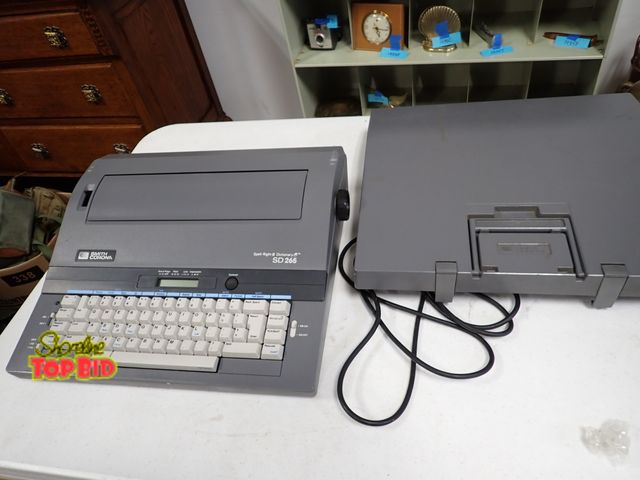 Lot 59-33234 - Smith Corona Electric Typewriter
