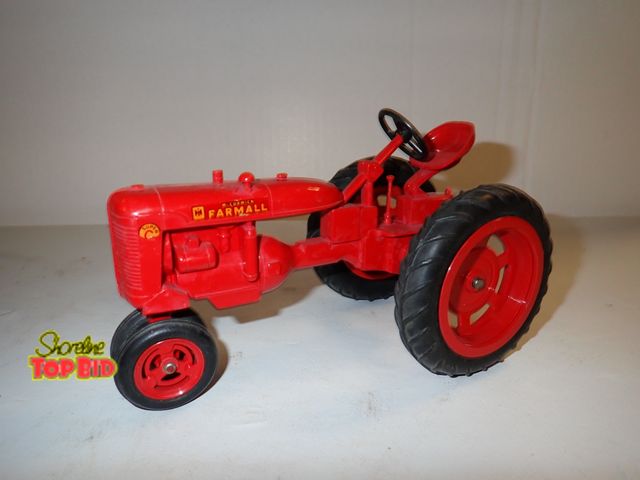 Lot 59-14162 - 1950s Plastic International Harvester Farmall Tractor