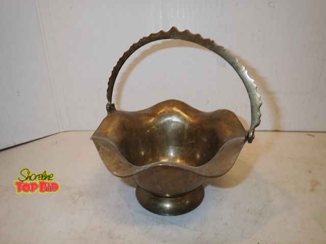 Lot 59-14560 - Solid Brass Mid=Century Fluted Basket with Hinged Handle, Heavy/Gauge 7" x 6 3/4" Diameter