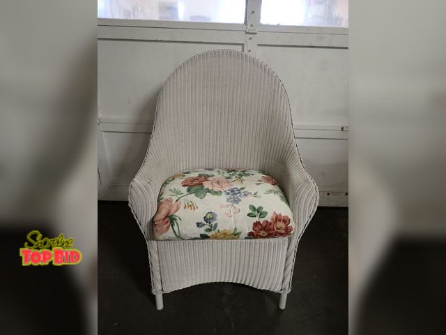 Lot 59-33409 - White Woven Wicker Lounge Chair