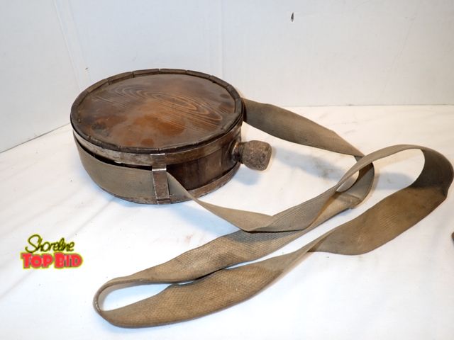 Lot 59-10411 - Confederate Wooden Drum Canteen Civil War Period Dating 1861 - 1865