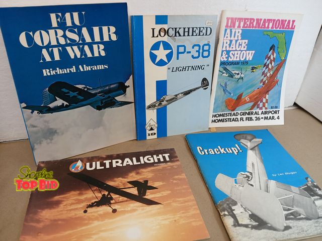 Lot 59-71029 - 5 vintage paperback airplane books all good condition