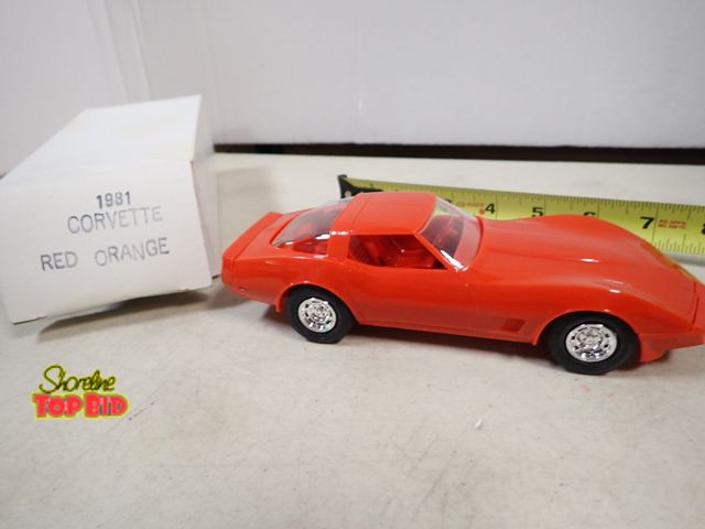 Lot 59-41134 - Mint - Promo 1981 Red Orange Corvette 7 1/2" long