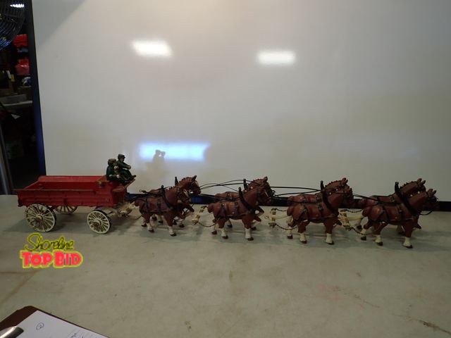 Lot 59-13021 - Vintage Cast Iron Eight Horse Team Clydesdale Horse-Drawn Beer Wagon 34" long