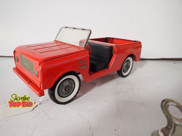Lot 59-43333 - Rare Tru-Scale International Harvester Scout All Wheel Drive, Made in USA 1960s Pressed Steel Toy Je...
