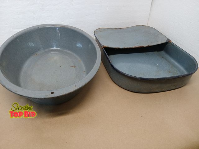 Lot 59-71018 - vintage blue-gray speckled enamelware / graniteware kitchen pieces.