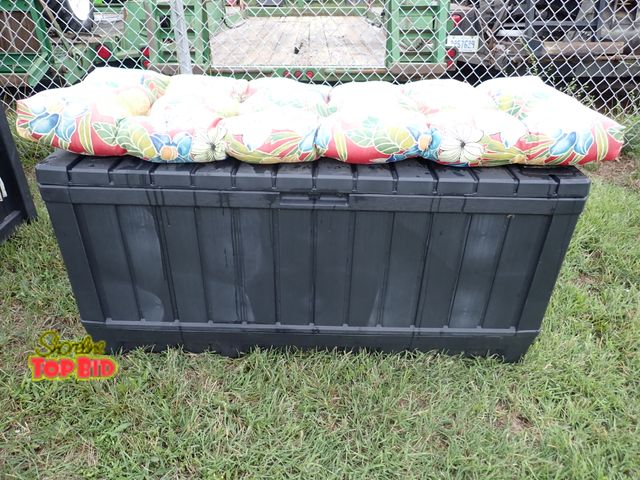 Lot 59-21012 - Keter Dark Gray 92-Gallon Resin Deck Box with Cover