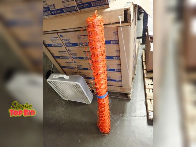 Lot 59-43691 - Safety Barrier Mesh Fence, Orange, 1 Roll
