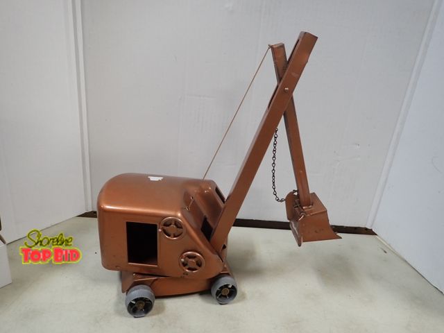 Lot 59-41421 - Vintage Structo Toys Steam Shovel 1940s