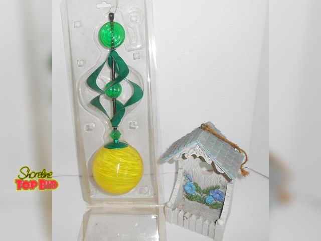 Lot 59-74295 - 1 New Hanging Garden Tailwind Glow Drop Spinner + 1 Small Bird Feeder- Composite.