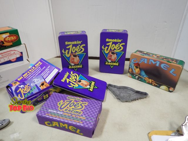 Lot 59-41387 - 4 Tin of Smokin Joes Matches &amp; Camel Ashtray