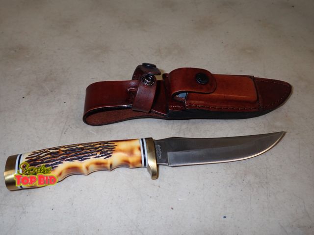 Lot 59-41223 - Uncle Henry Schrade 153UH Hunting Knife with Sheath &amp; Sharpener, New