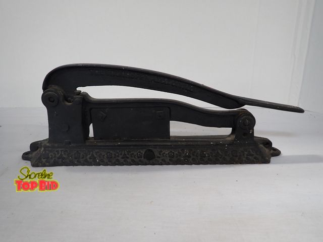 Lot 59-31181 - Antique Cast Iron Tobacco Cutter, also known as a cigar plug cutter