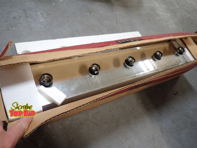 Lot 59-24111 - New Estate Light Bar 30" x 5"
