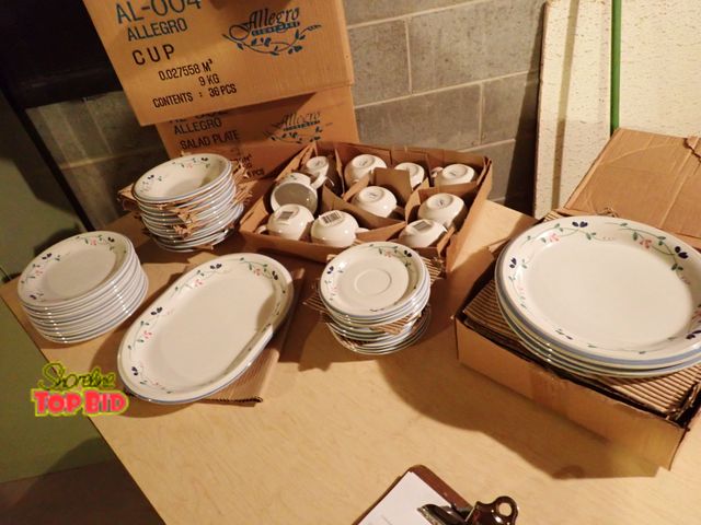 Lot 59-43365 - 51-pc. Set Alegro Stoneware Hearth Side Blue &amp; Pink, Excellent Condition