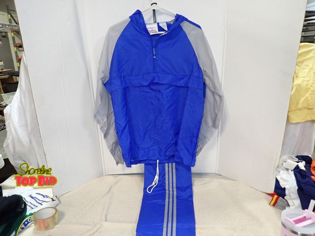 Lot 59-45152 - New Old Stock Vintage from 1980s - 1990s Sports Network 100% Nylon Windbreaker Track Suit Size Mediu...