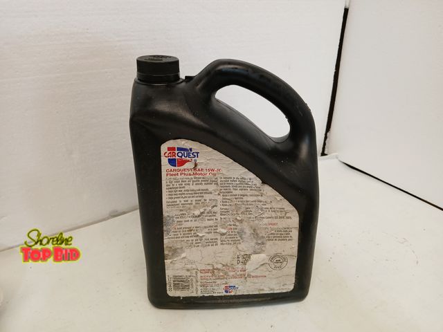 Lot 59-71015 - New 1 gallon sae 15w-40 motor oil sealed