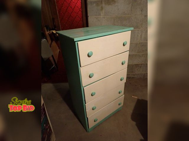 Lot 59-43388 - Vintage Painted Lightweight 5-Drawer Dresser, Needs Work, Drawer Bottoms are Loose