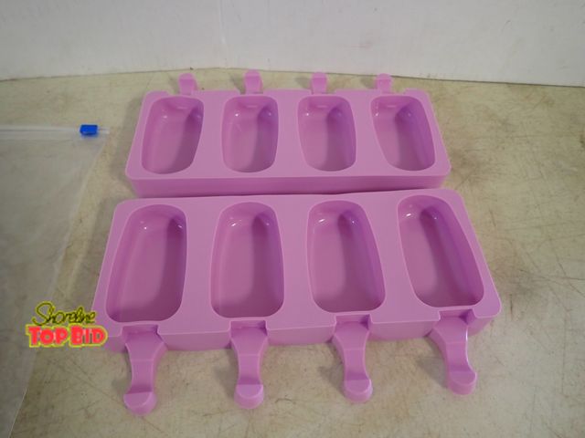 Lot 59-21014 - Silicone Popsicle Mold Set