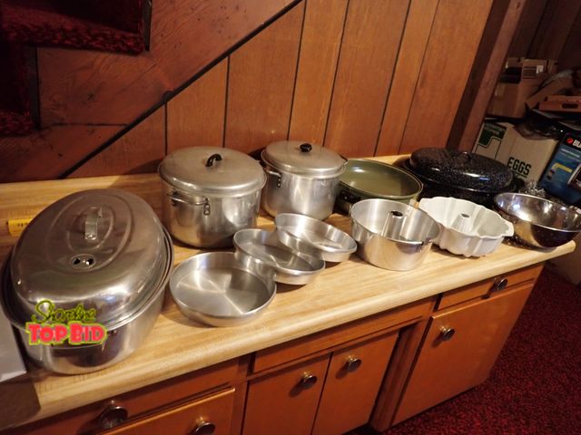 Lot 59-43356 - Pot &amp; Pan Lot