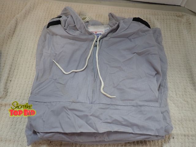 Lot 59-45166 - New Old Stock Vintage 1990s Sports Network 100% Nylon Running Suit Size Small