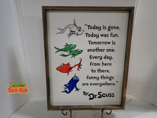 Lot 59-43167 - Dr. Seuss Wall Decor 20" x 16"