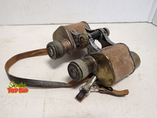 Lot 59-14269 - Vintage US Army Signal Corps. Binoculars World War I or World War II Era 6X30 Prism Stereo