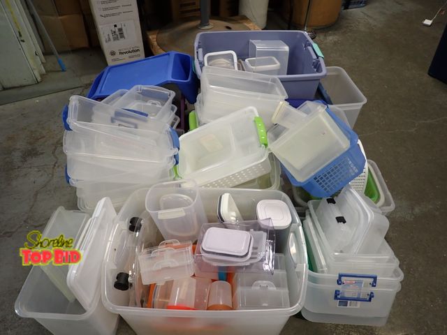 Lot 59-41671 - Huge storage container lot