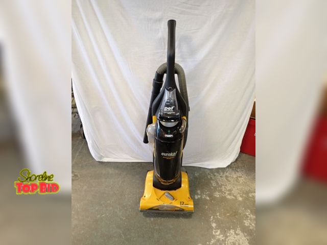 Lot 59-20010 - Eureka Airspeed Pet Bagless Upright Vacuum, Tested-Working