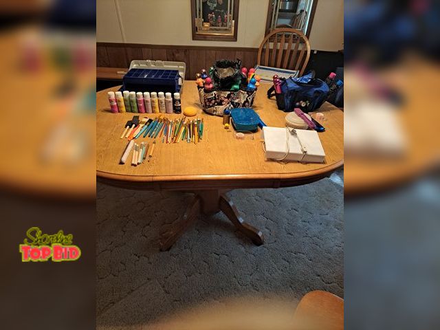 Lot 59-76049 - Bingo gaming chips wand markers n light to check bills to make sure they are not counterfeit... and ...