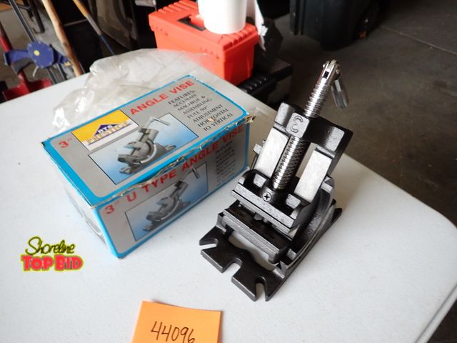 Lot 59-44096 - New 3" Prestige Angle Vise