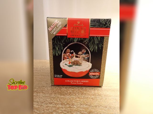 Lot 59-41621 - Hallmark keepsake Forest Frolics collective ornament