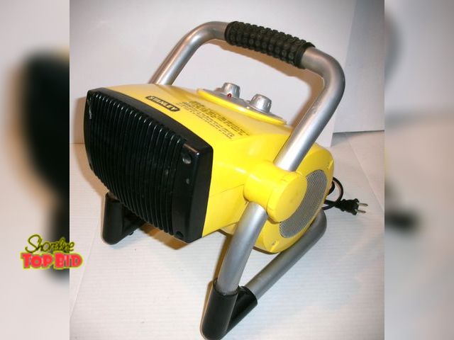 Lot 59-74451 - Stanley 675900 1500W Utility Ceramic Portable Heater - preowned - clean &amp; fully functional