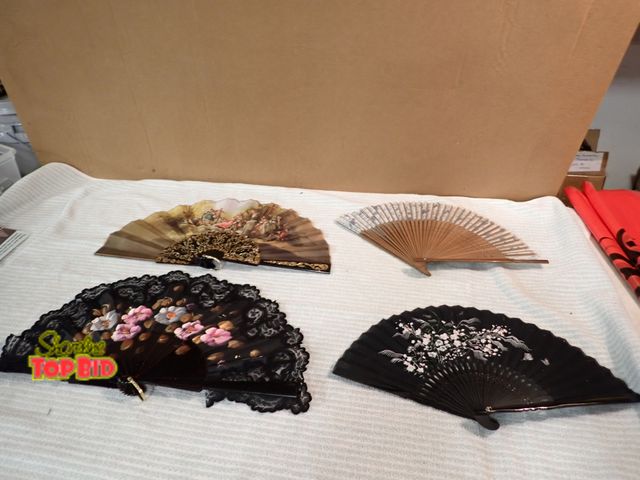 Lot 59-21403 - 4 Beautiful Vintage Hand Fans