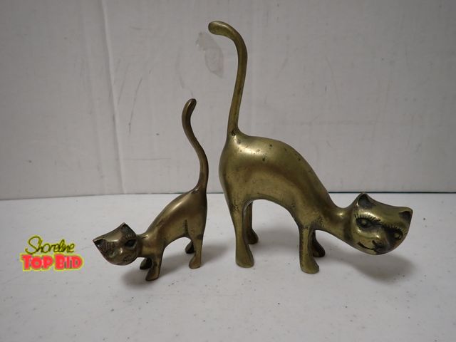 Lot 59-21518 - Vintage Solid Brass Cat &amp; Kitten Figurines
