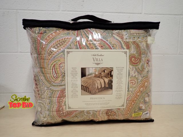 Lot 59-33050 - King Size Quilt