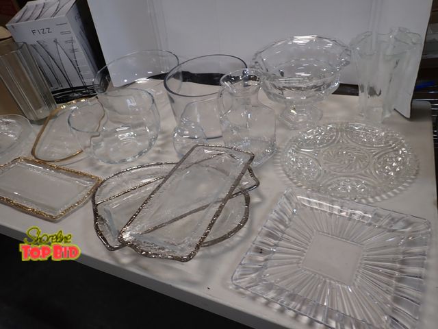 Lot 59-41348 - Beautiful Glass Serving Dishes, No Cracks or Chips