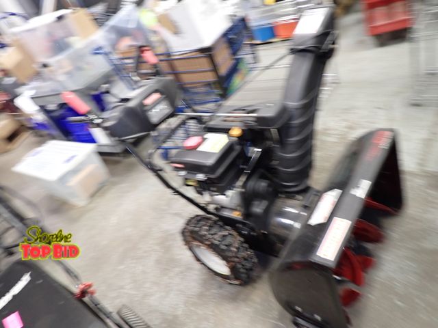 Lot 59-50147 - Craftsman Snowblower, 28" Clearing Width, Electric Start, EZ-Steer 6-Speed Forward, 2 Speed Reverse....