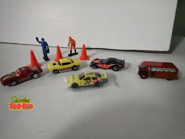 Lot 59-43349 - Vintage Hotwheels &amp; More