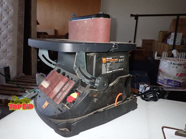 Lot 59-38266 - Wen Oscillating Belt &amp; Spindle Sander Model 6524