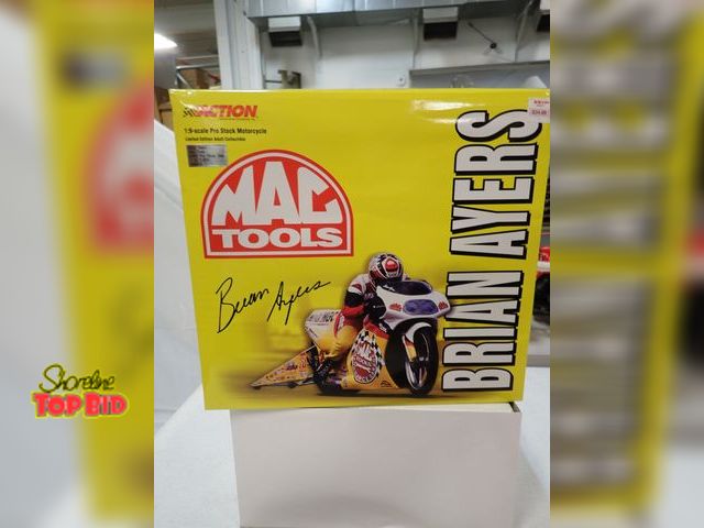 Lot 59-33324 - New Mac Tools 1/9 Scale Pro Stock Motorcycle