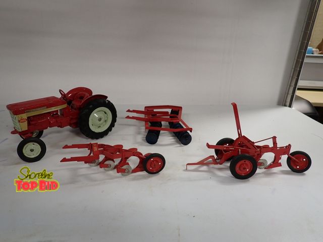 Lot 59-14155 - Metal 1/16 Scale International Harvester Farmall 340 Utility Tractor &amp; 3 Cultivators