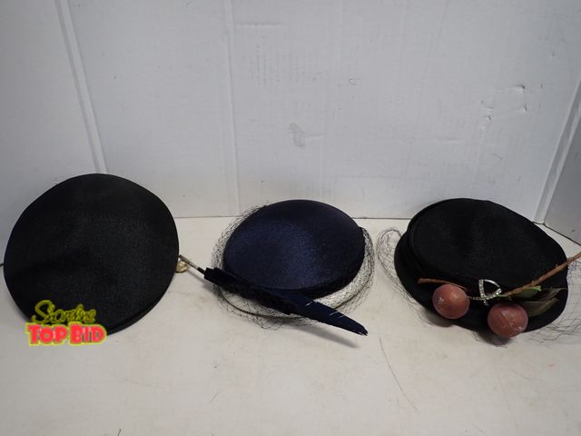 Lot 59-14528 - Ca. 1930 Pill Box Hats