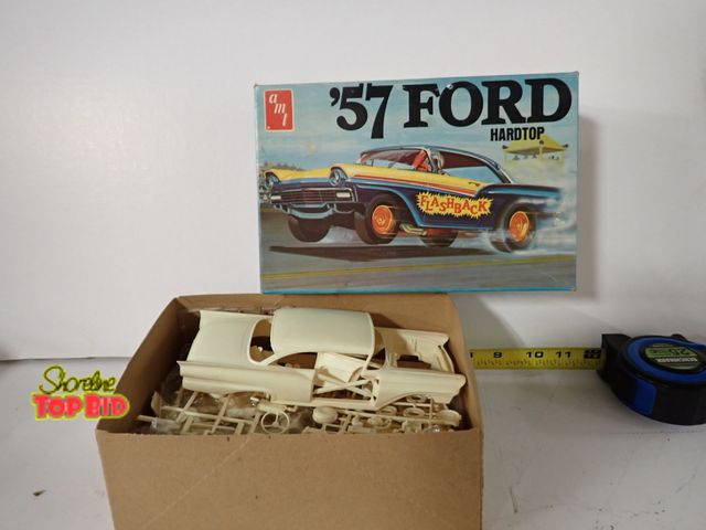 Lot 59-43127 - AMT 1957 Ford Hardtop "Flashback" 1:25 Model Kit with Original Box, Ready for Assembling