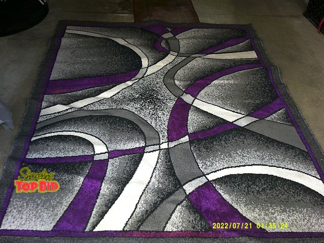 Lot 59-86005 - Beautiful 5 X 10 Rug (Star 13) no pets