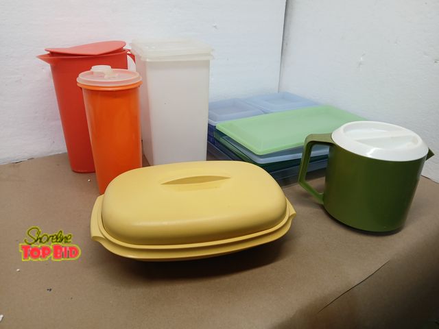 Lot 59-71007 - Tupperware lot &amp;  1 Rubbermaid pitcher