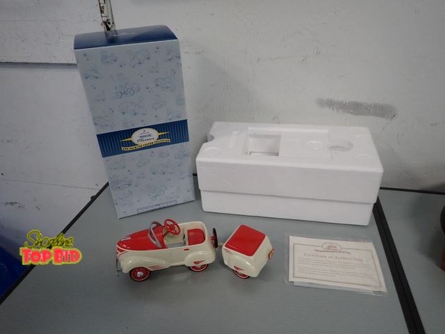 Lot 59-50072 - Hallmark Kiddie Car 1940 Custom Roadster with Trailer, Limited Edition - Mint Condition comes in Ori...