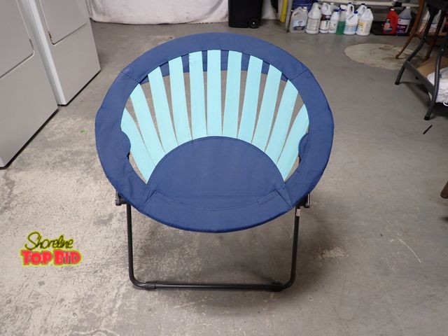 Lot 59-41042 - Bungee Folding Chair