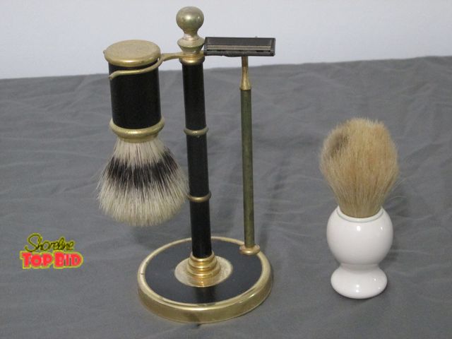 Lot 59-10004 - vintage shaving station; stand, razor and two brushes
