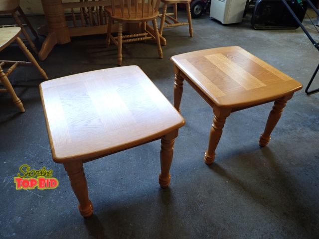 Lot 59-20000 - 2 Oak Side Living Room Tables